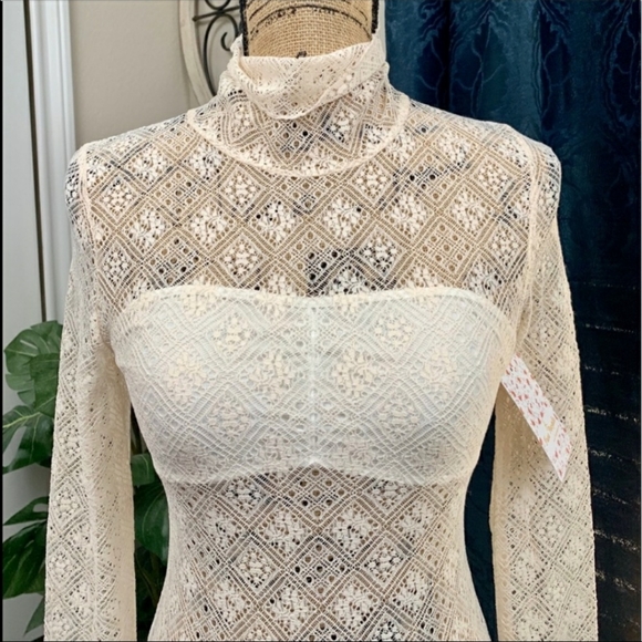 NWT! Lace Free People Top - Picture 4 of 6